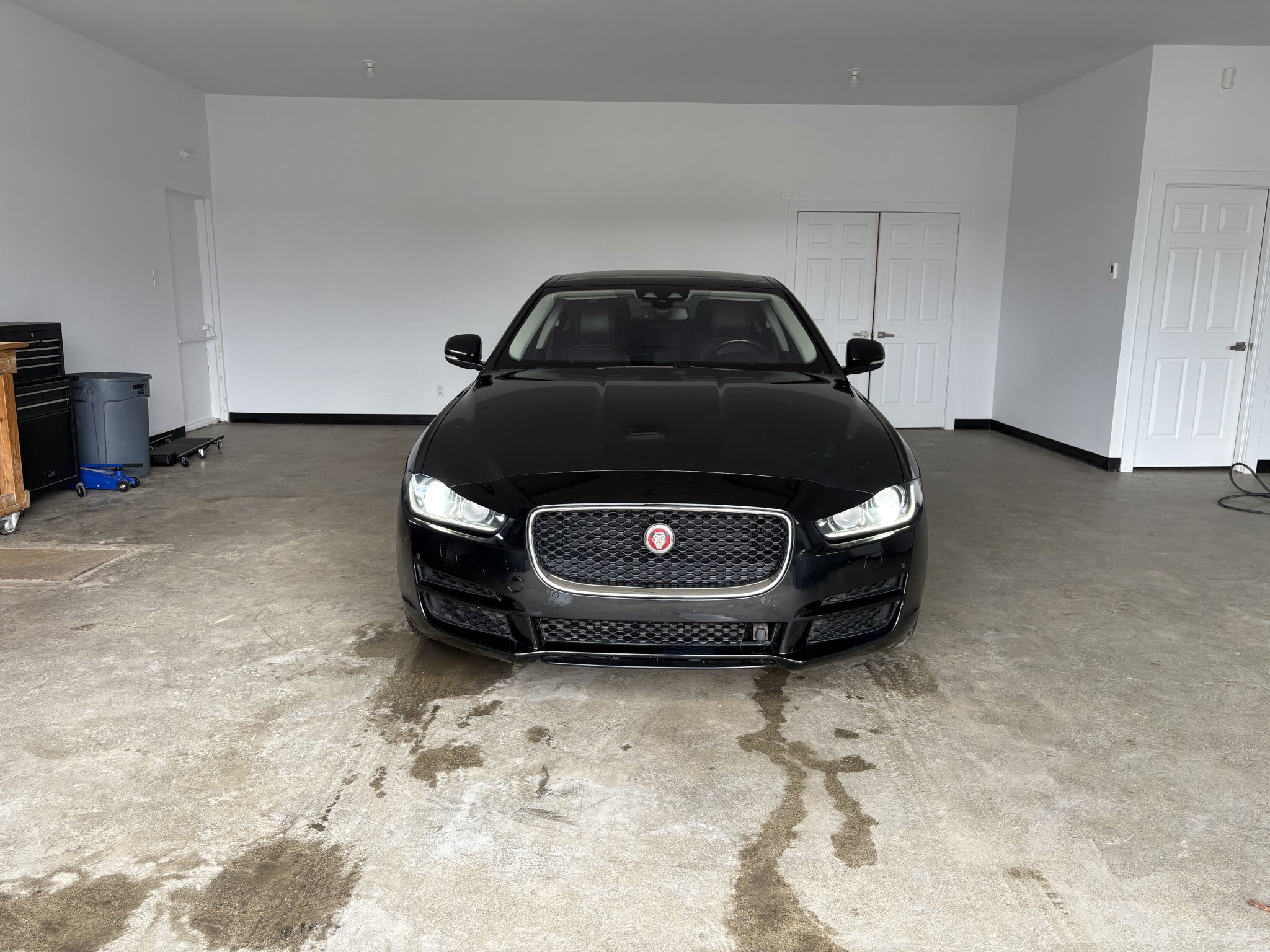 Jaguar XE 2018